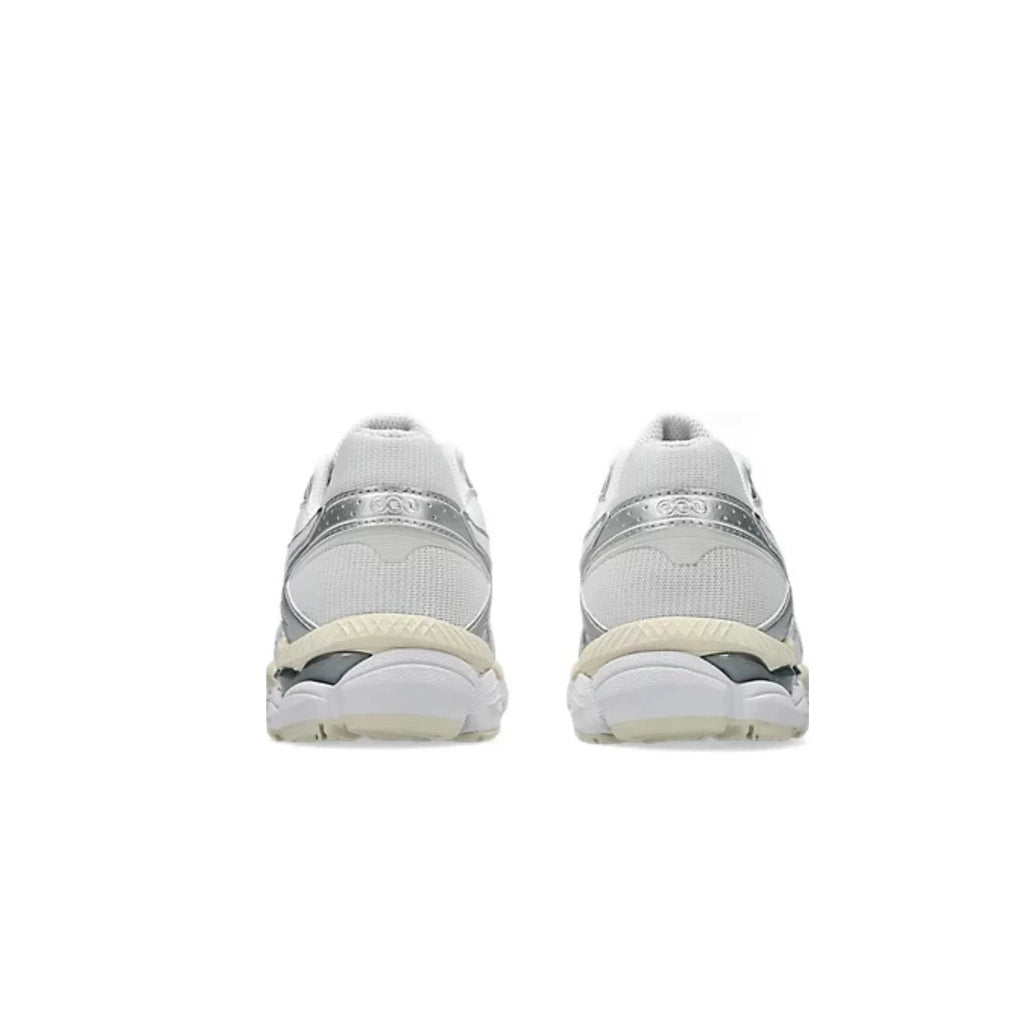 ASICS Gel-Cumulus 16 'White'